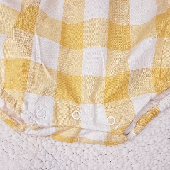 🍁🎃 12 month NWOT Sunflower yellow Gingham onesie.  Cat & Jack. - Picture 7 of 9